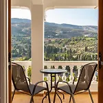 Eleni's Seaview House